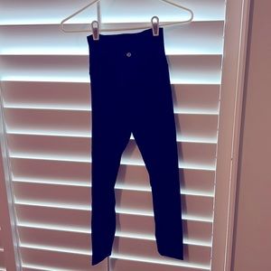 Lululemon size 2